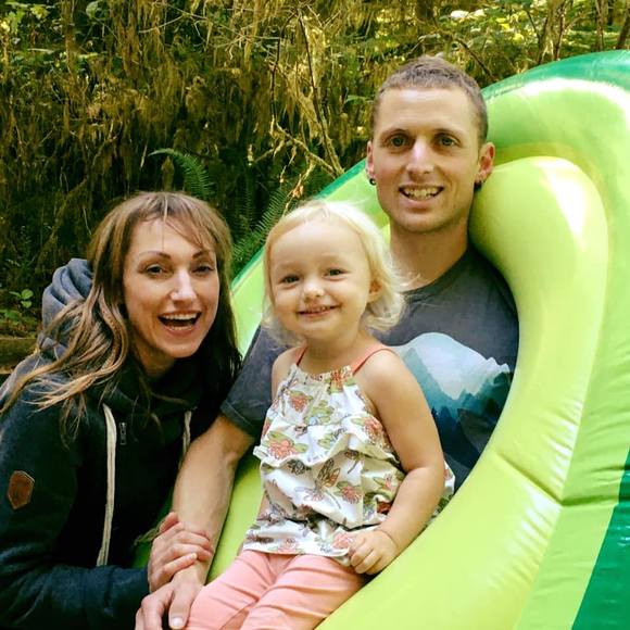 Meet your Posher, Jessi - Picture 2 of 3